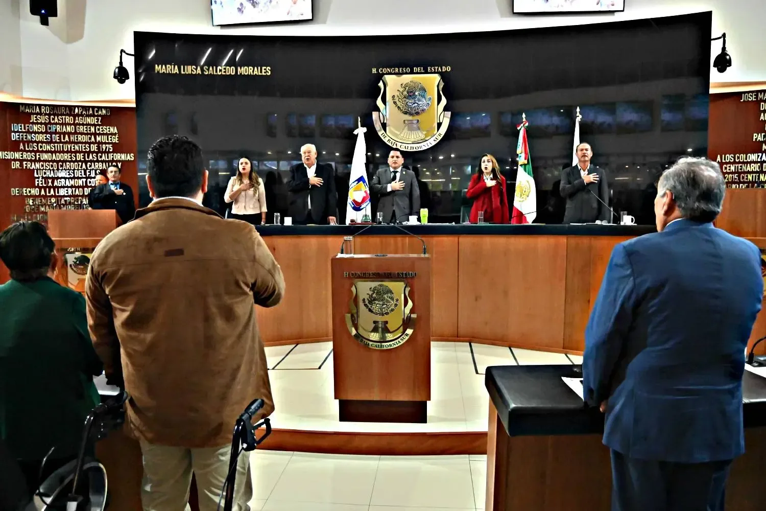La ceremonia conmemorativa del 51 aniversario de la Constitución de BCS.
