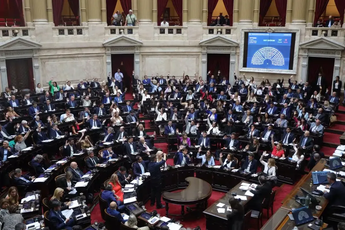 La CGT convoca a un paro general tras la presentación de la reforma laboral.