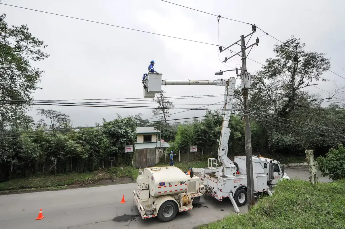 La CNFL realizará interrupciones eléctricas en varios sectores por mantenimiento y mejoras en la red.
