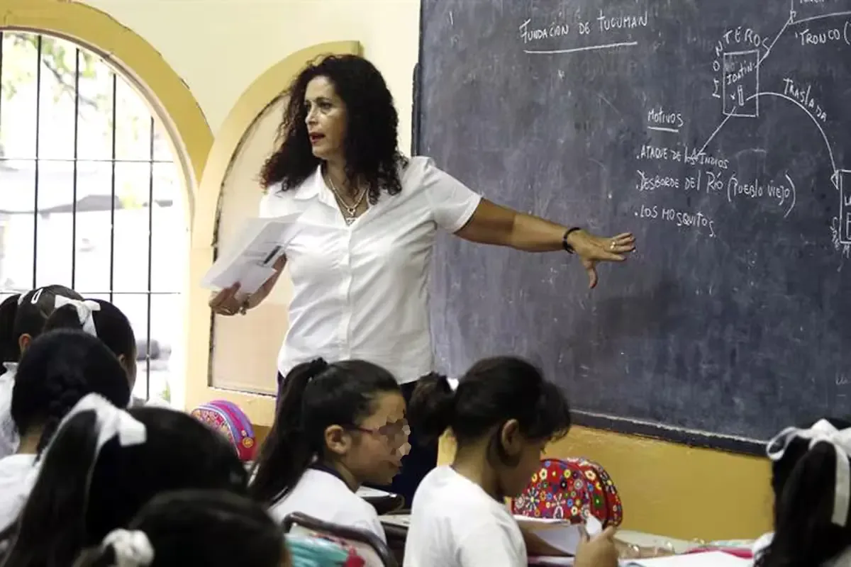 La complejidad del rol docente crece mientras se prioriza la contención emocional en las aulas.