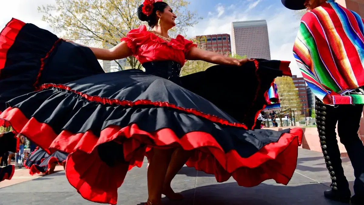 La comunidad se prepara para una semana de festividades y eventos culturales.