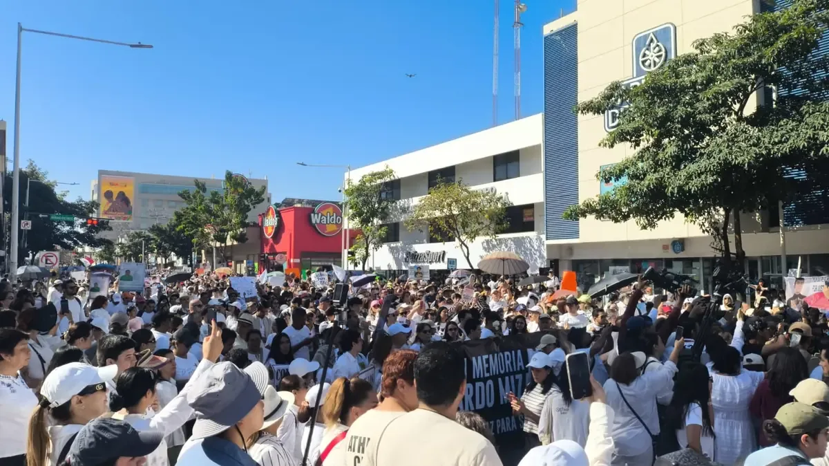 La comunidad se une para reclamar paz y recordar a Ricardo Mizael, víctima de violencia.