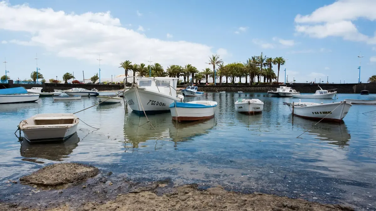 Artistas comparten raíces marineras mientras se celebra el Día de la Gente de Mar.
