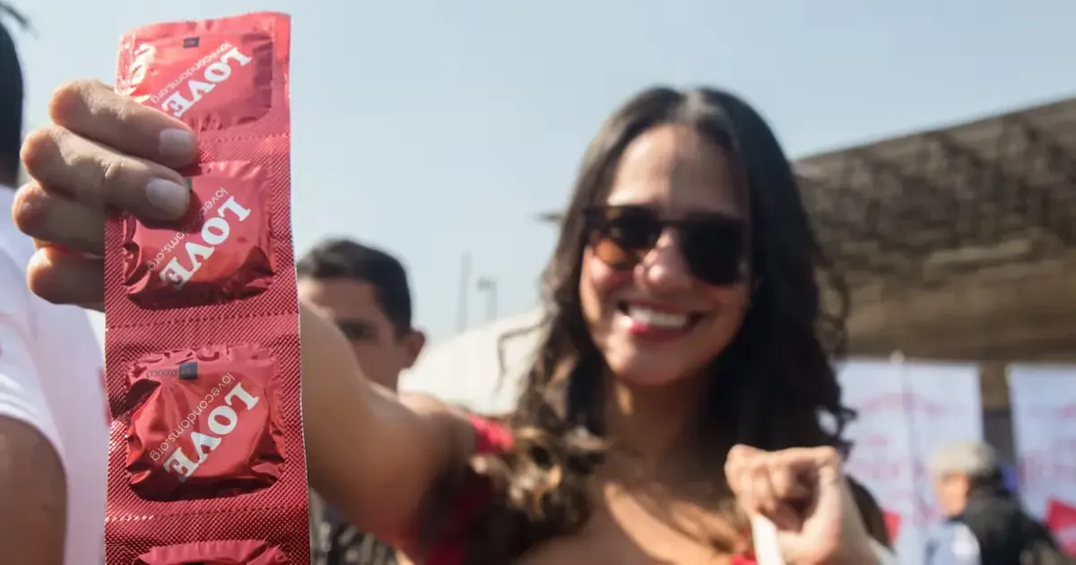 La conmemoración busca derribar mitos y fomentar la responsabilidad en la sexualidad.