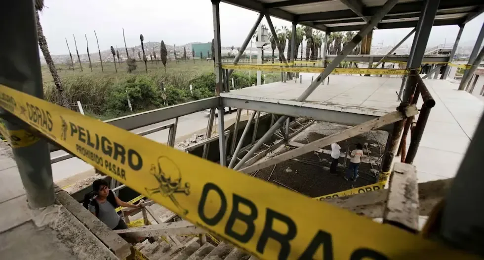 La Contraloría revela un aumento significativo en proyectos detenidos a nivel nacional.
