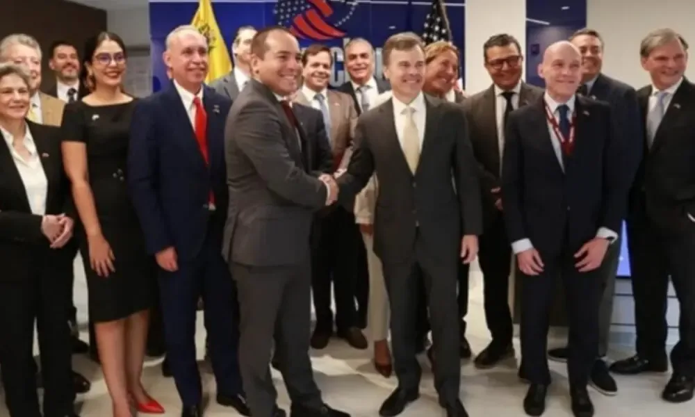 La cooperación empresarial entre EEUU y Venezuela se presenta como clave para la reactivación económica.