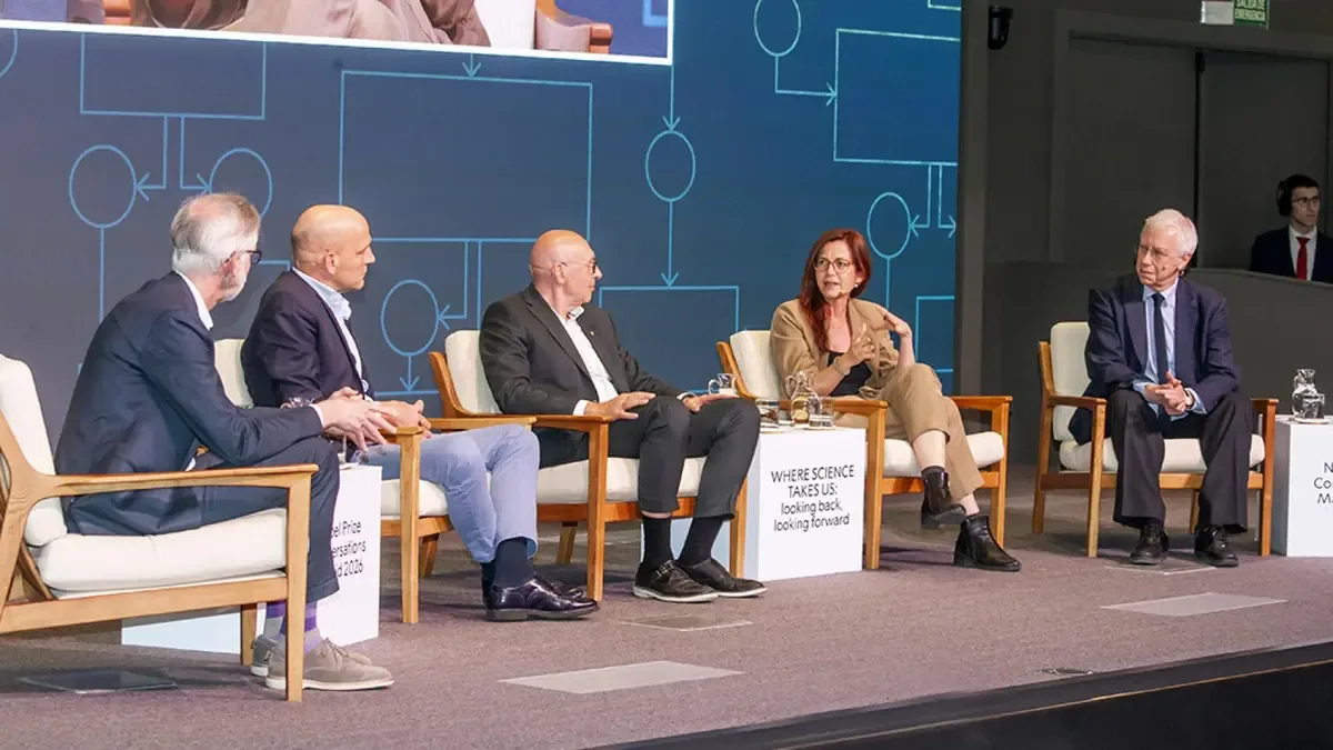Investigadores destacan la conexión entre originalidad y avances científicos en conferencia.