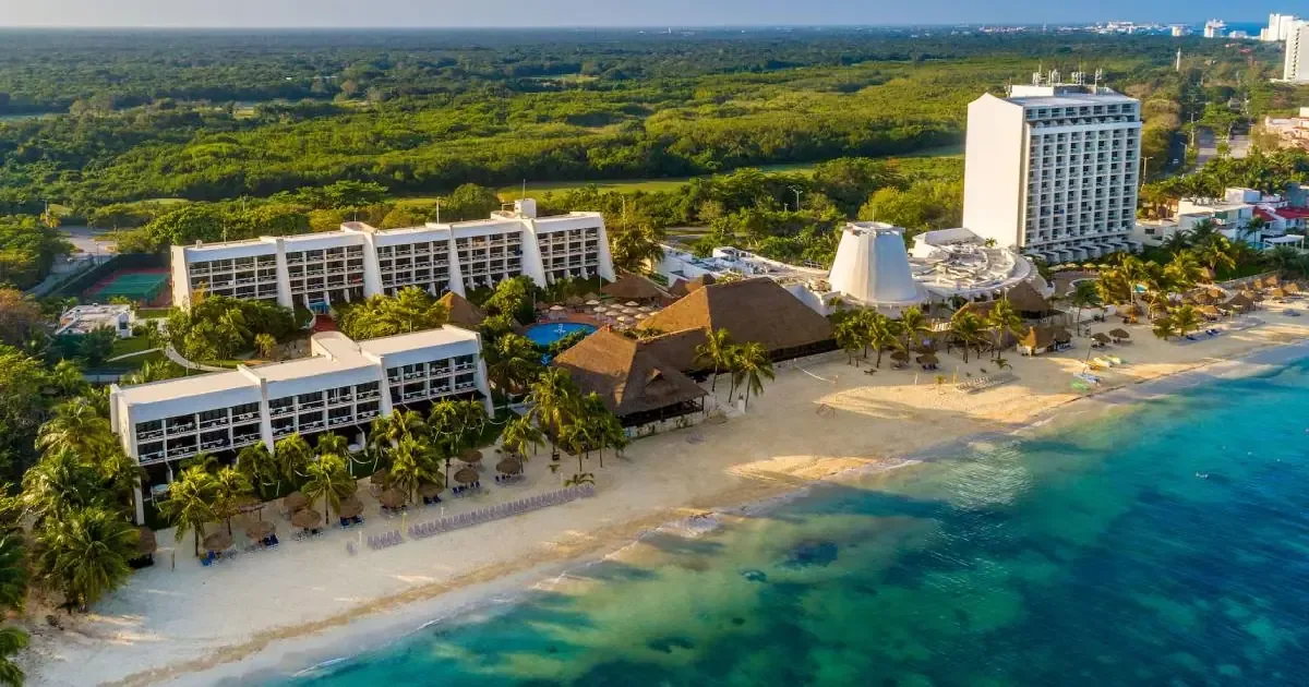 La crisis en Cuba impulsa el turismo hacia destinos más estables en el Caribe.