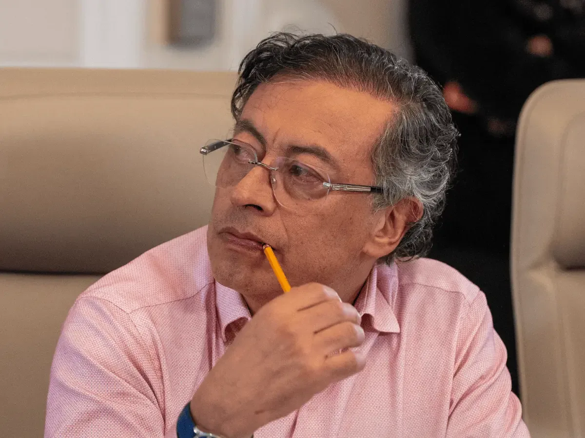 La decisión enfrenta desafíos legales y operacionales según expertos en salud.