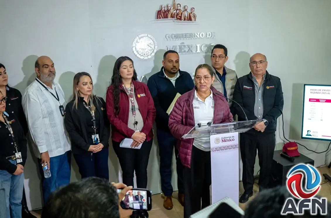La delegada Carmen Antuna Cruz anuncia el inicio del trámite de credencialización del Sistema Universal de Salud.