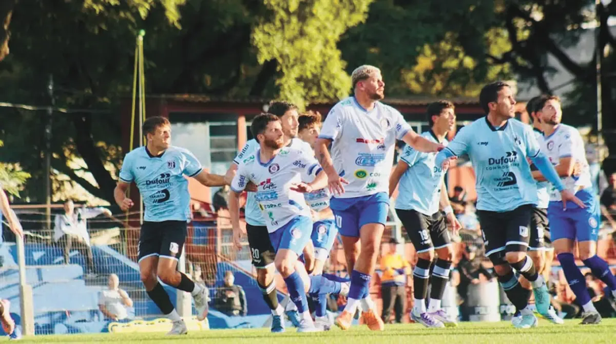La derrota deja al equipo en la quinta posición, con un próximo desafío ante Rentistas.