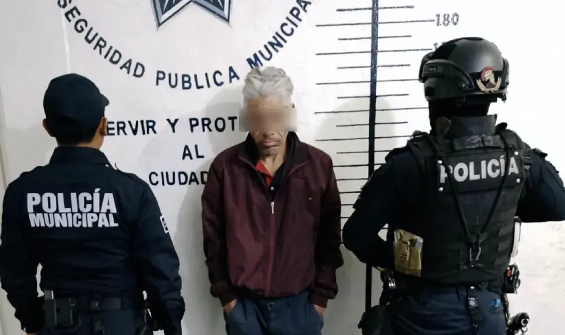 La detención se realizó durante un operativo nocturno para prevenir delitos en la localidad.