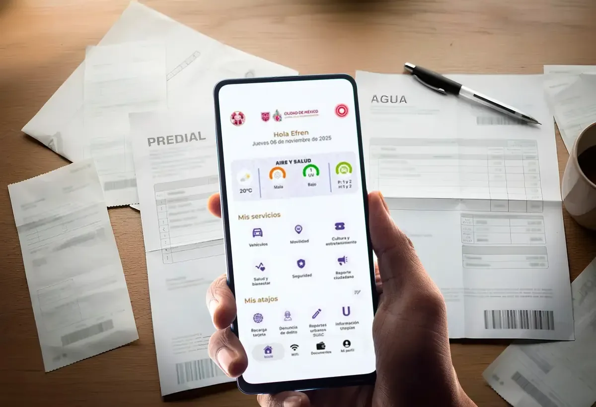 La digitalización de servicios públicos en la Ciudad de México mejora la eficiencia y transparencia en trámites fiscales.