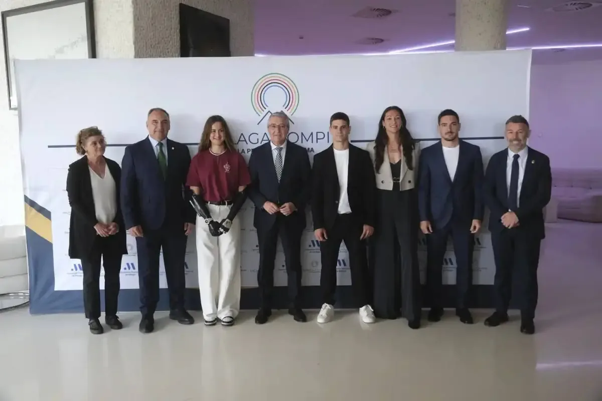 La Diputación de Málaga premia a destacados atletas en una gala que celebra su impacto en el deporte internacional.