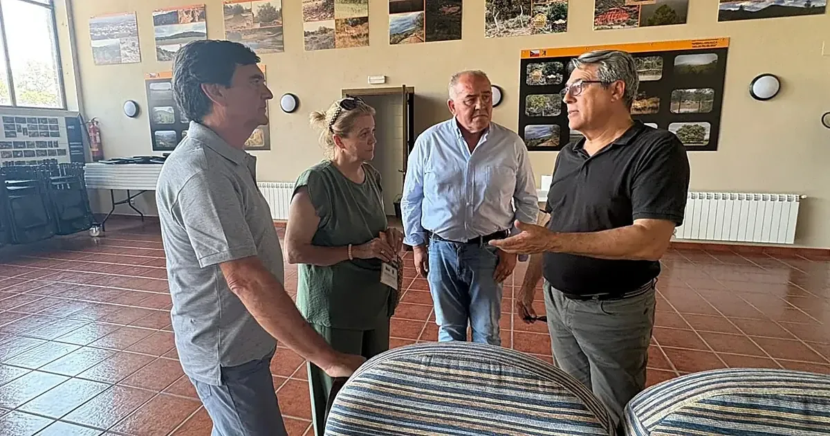 La diputada de Medio Ambiente, Marina García, recorre centros de educación ambiental en la provincia para fomentar la conservación.