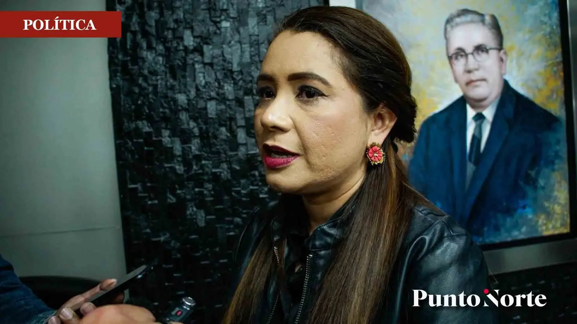 La diputada Alejandra Ang Hernández enfrenta preguntas sobre el dinero confiscado.
