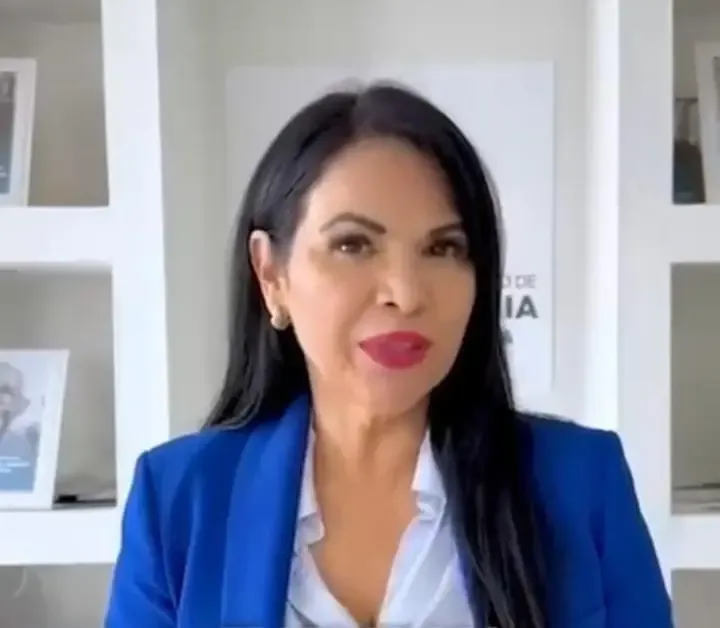 La diputada Alejandrina Corral critica el nuevo endeudamiento en Baja California.