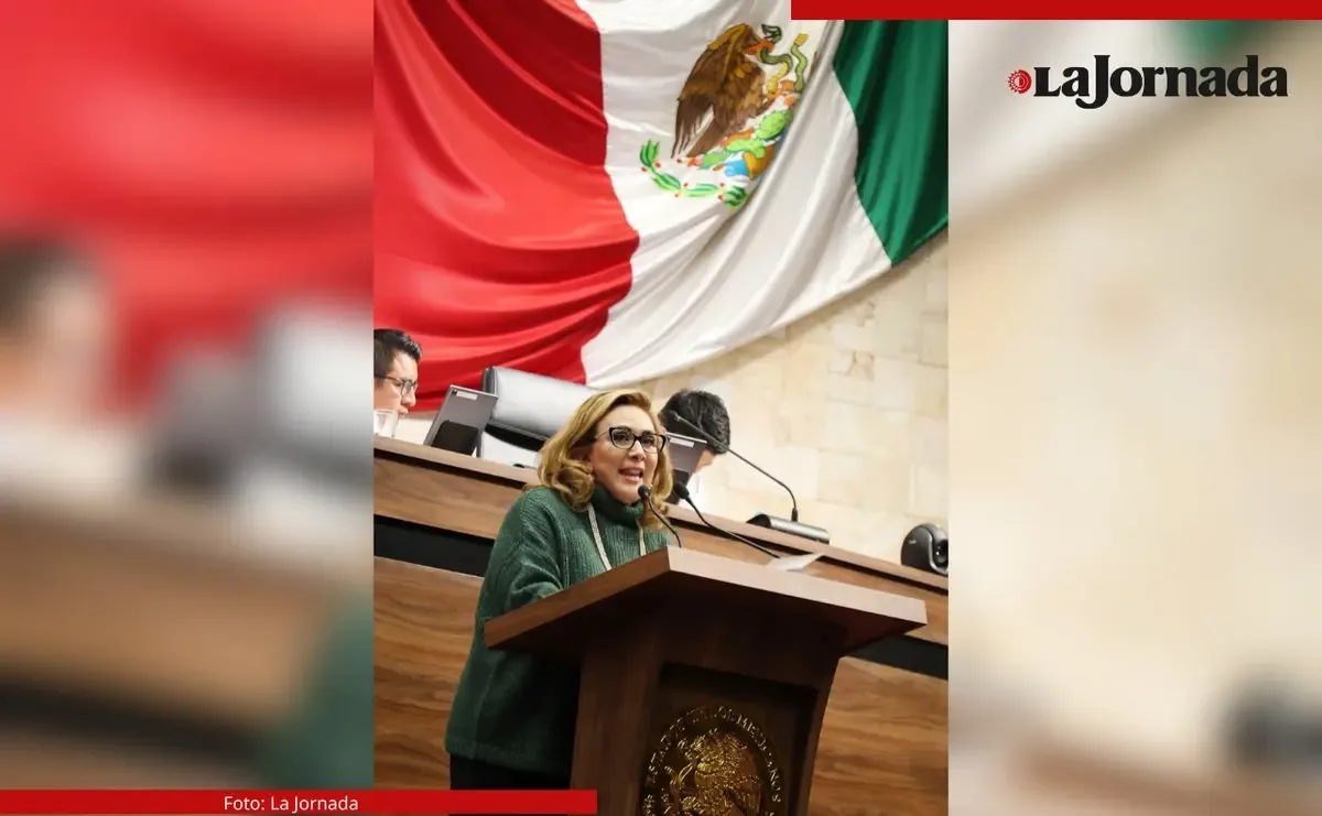 "La diputada Concepción Rueda durante su intervención en el congreso del estado."