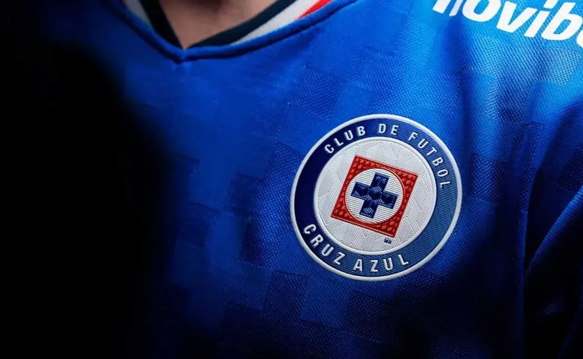 La directiva del club planea un traspaso que podría cambiar la ofensiva.
