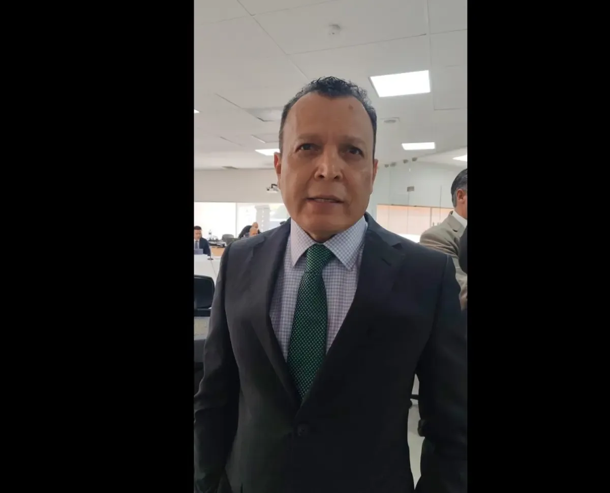 La discusión se centra en la citación de gobernadores sobre operativos federales.