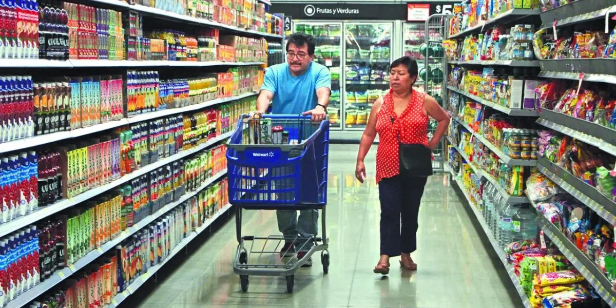 La disminución en el Indicador de Confianza del Consumidor afecta a las familias mexicanas.