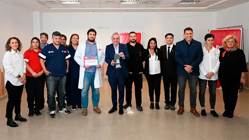 La distinción resalta la inversión en salud y mejora del sistema sanitario local.