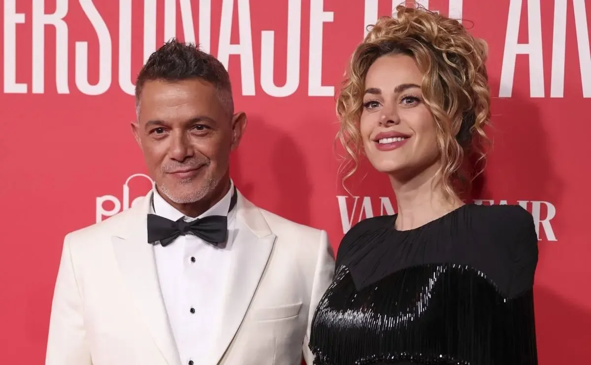 La exnovia de Alejandro Sanz expresa sorpresa por su nuevo interés romántico.