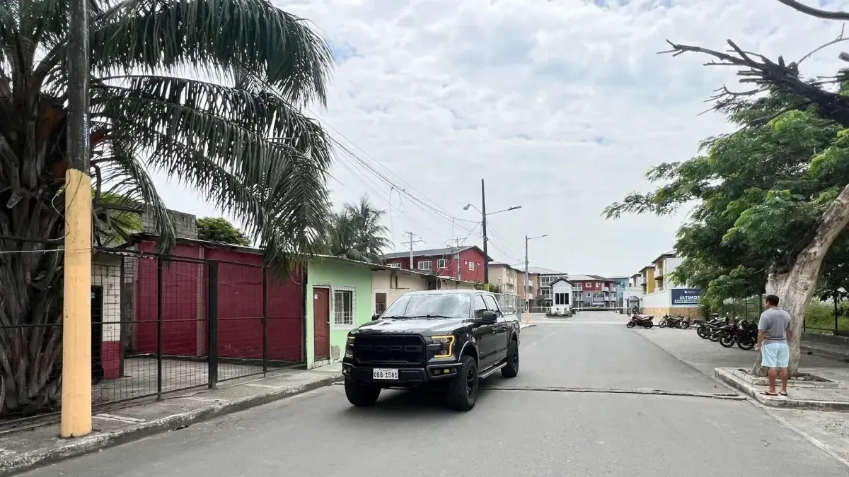 La expansión urbana de El Buijo contrasta con la olvidada zona histórica, suscitando preocupaciones entre los residentes.