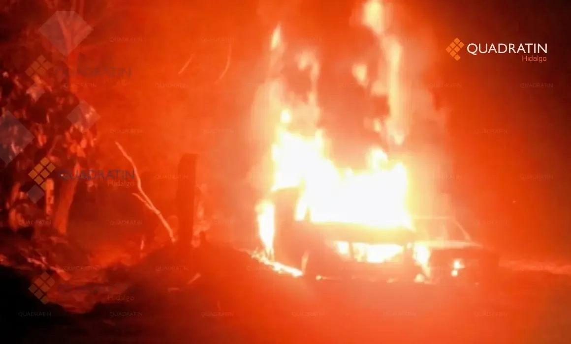 La explosión de la camioneta en Tula de Allende generó alarma pero sin heridos.
