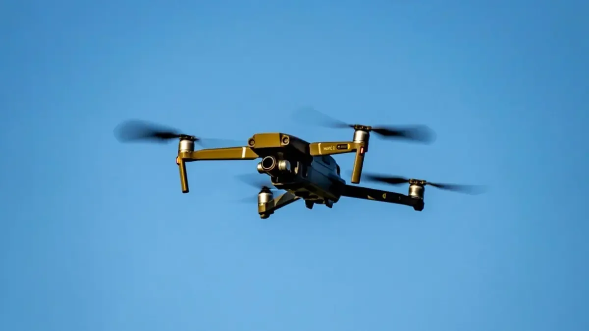 La FAA reanuda operaciones en el Aeropuerto Internacional tras neutralizar la amenaza de drones.