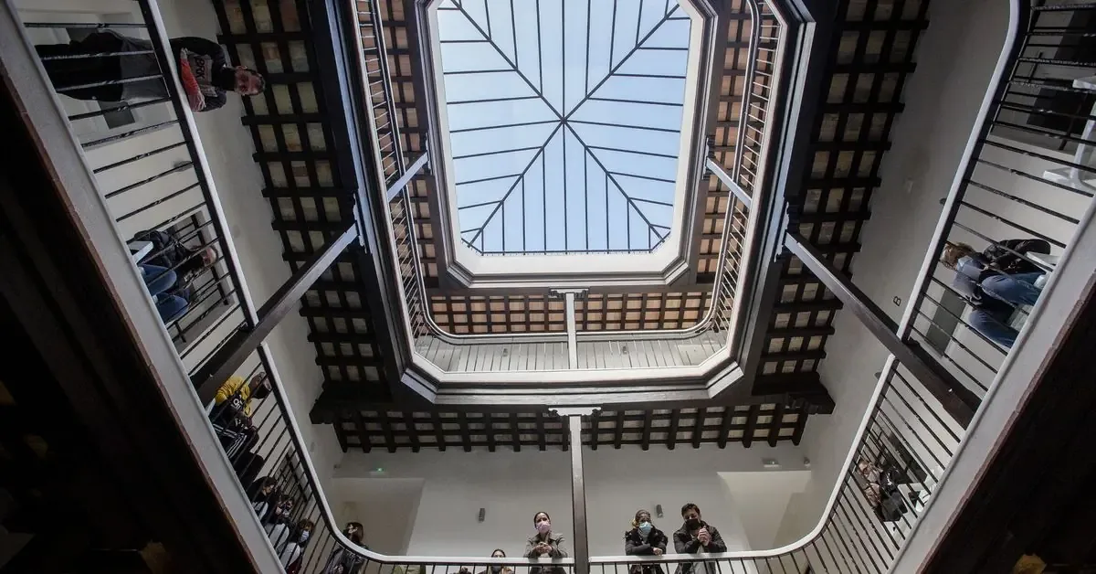 La falta de espacio en Cádiz impulsa propuestas innovadoras de construcción.