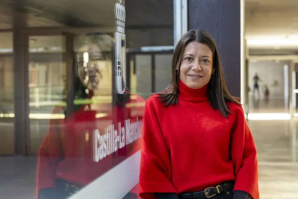La falta de recursos afecta la atención y mejora de servicios en la comunidad.