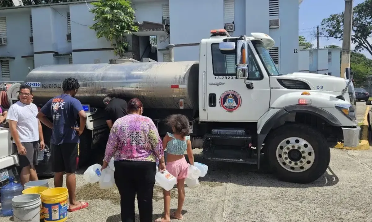 La falta de servicio de agua afecta a varias localidades a pesar de las recientes mejoras.