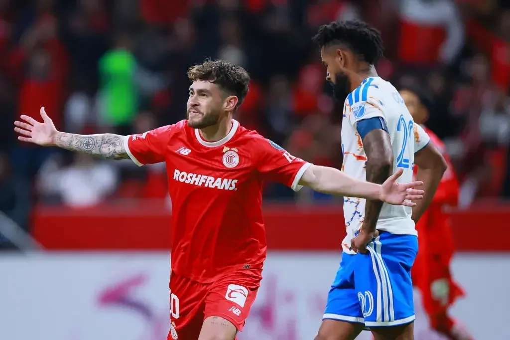 La falta del delantero mexicano marcó la diferencia en el partido crucial ante Toluca.