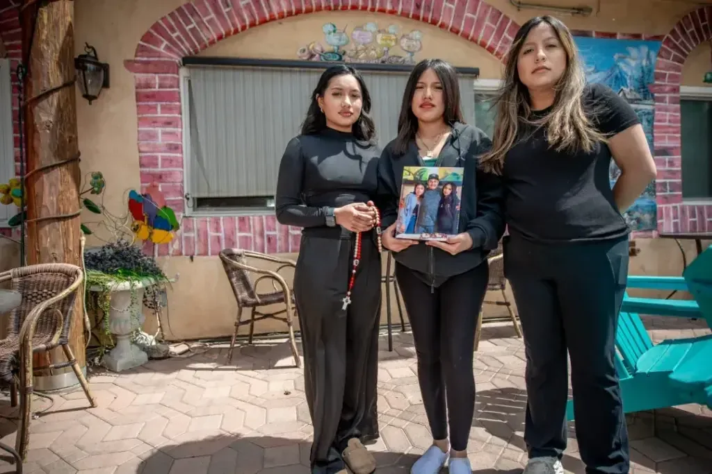 La familia González se enfrenta a una tragedia tras la liberación y pérdida de su madre por cáncer.