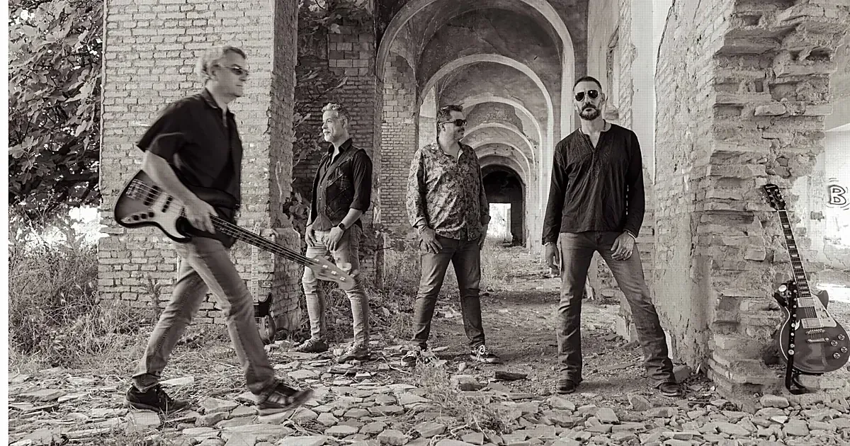 La banda sevillana ofrecerá un concierto lleno de rock y sorpresas el 13 de junio en Sevilla.