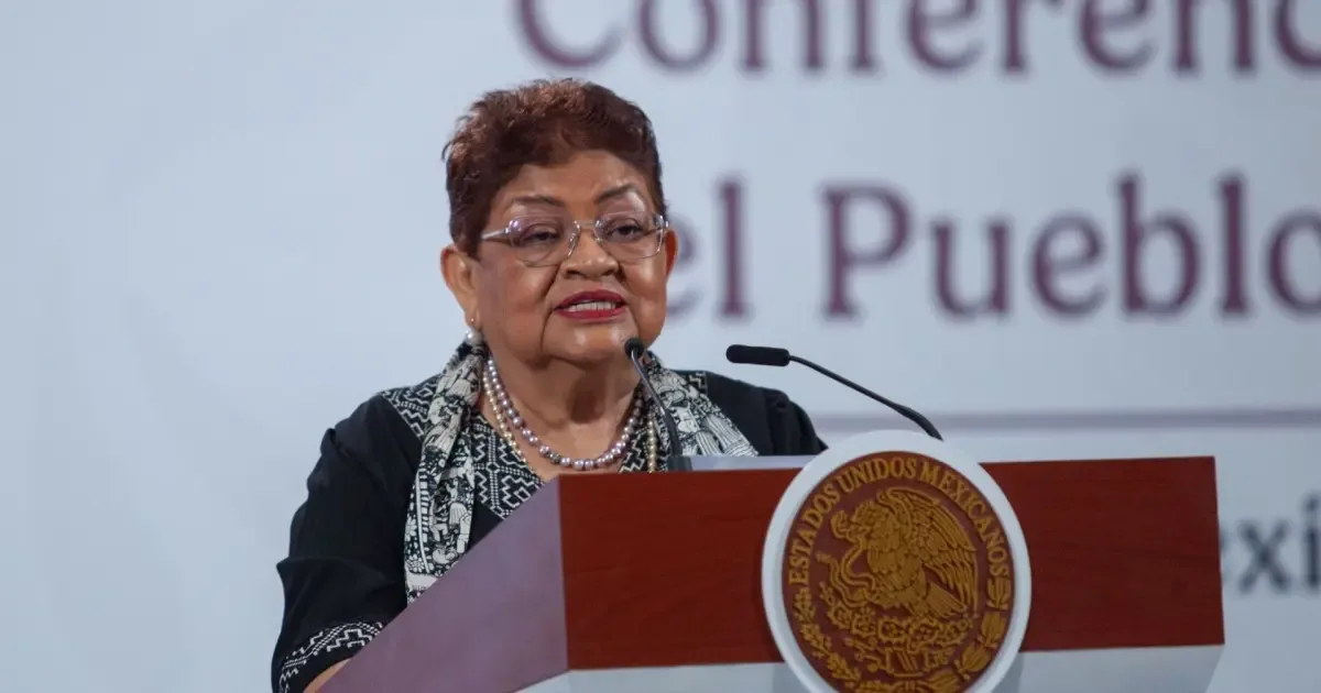 La Fiscal General Ernestina Godoy anuncia acciones legales tras el descarrilamiento en Oaxaca.