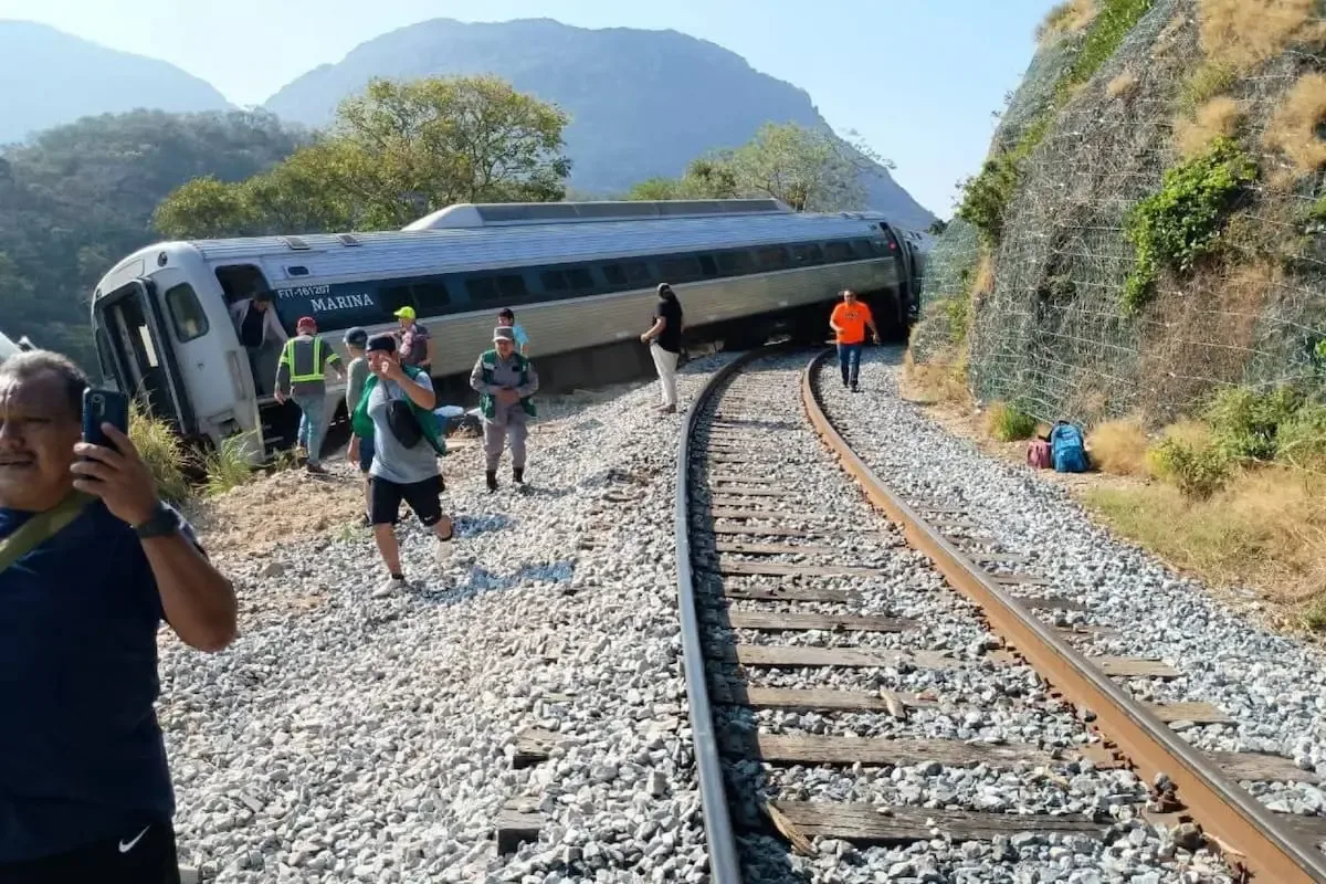 La Fiscal General Ernestina Godoy ofrece detalles sobre el accidente del Tren Interoceánico.