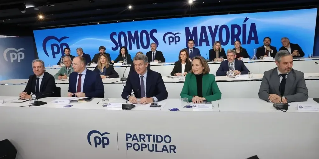 La fragmentación parlamentaria y la falta de acuerdos complican la gobernabilidad y el futuro del país.
