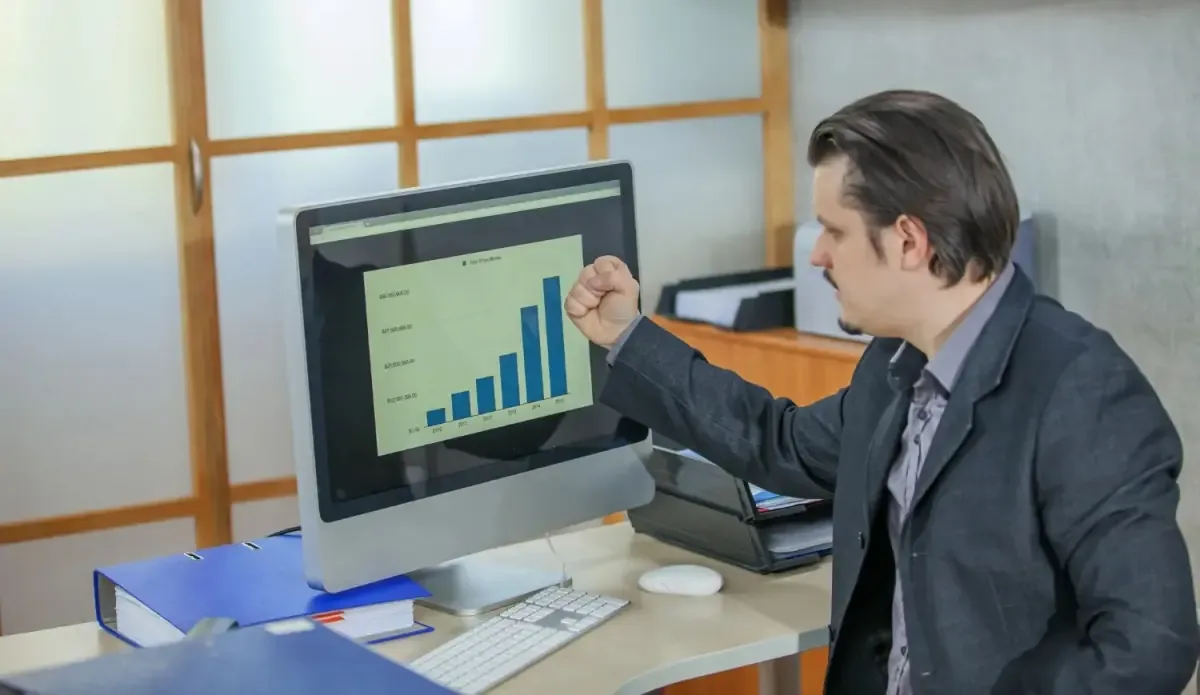 La gestión de datos efectiva es clave para el liderazgo en mercado digital actual.