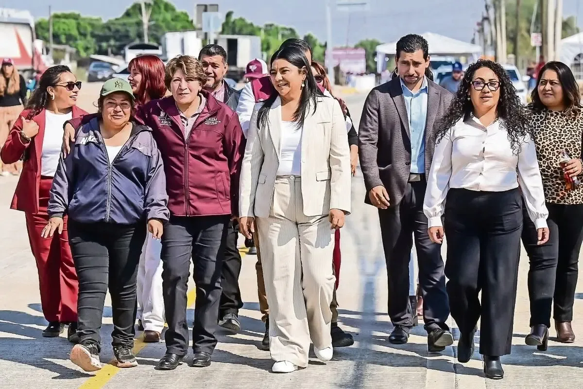 La gobernadora Delfina Gómez Álvarez durante la inauguración de la Vialidad Mexiquense en Tultitlán.