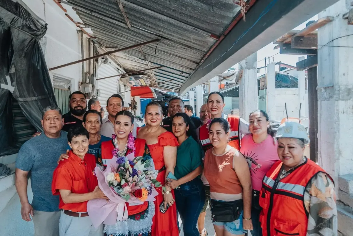 La gobernadora destaca inversión de 29 millones de pesos para revitalizar el centro de abasto local.