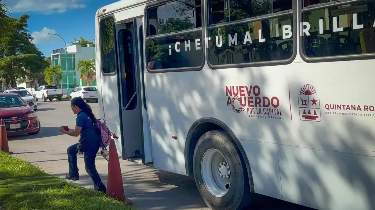 La gobernadora Mara Lezama anuncia el transporte gratuito en Tu Ruta Chetumal.