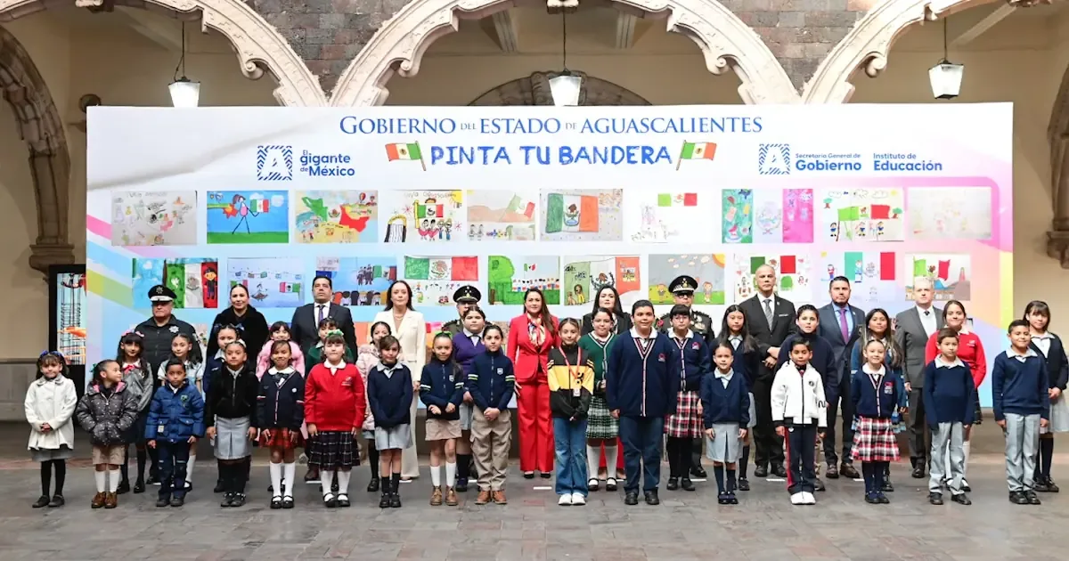 La gobernadora reafirma el compromiso de mantener la seguridad y convivencia en el estado durante la conmemoración del Día de la Bandera.