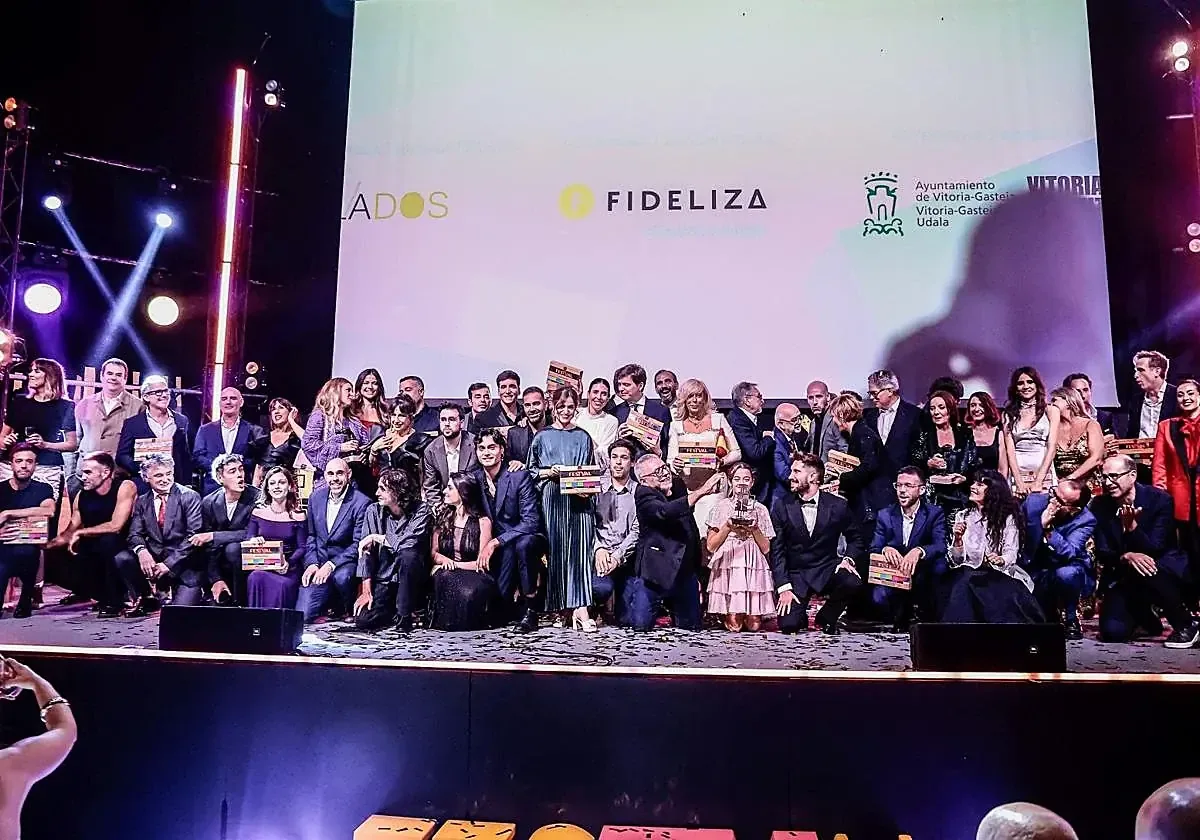 Celebración llena de emociones y homenajes resalta la vigencia de la televisión.