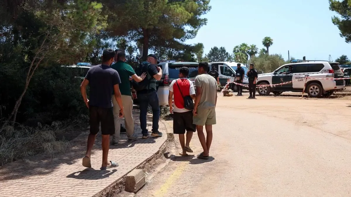 Un operativo en Punta Arabí identifica a cerca de 50 personas en un asentamiento saharaui.