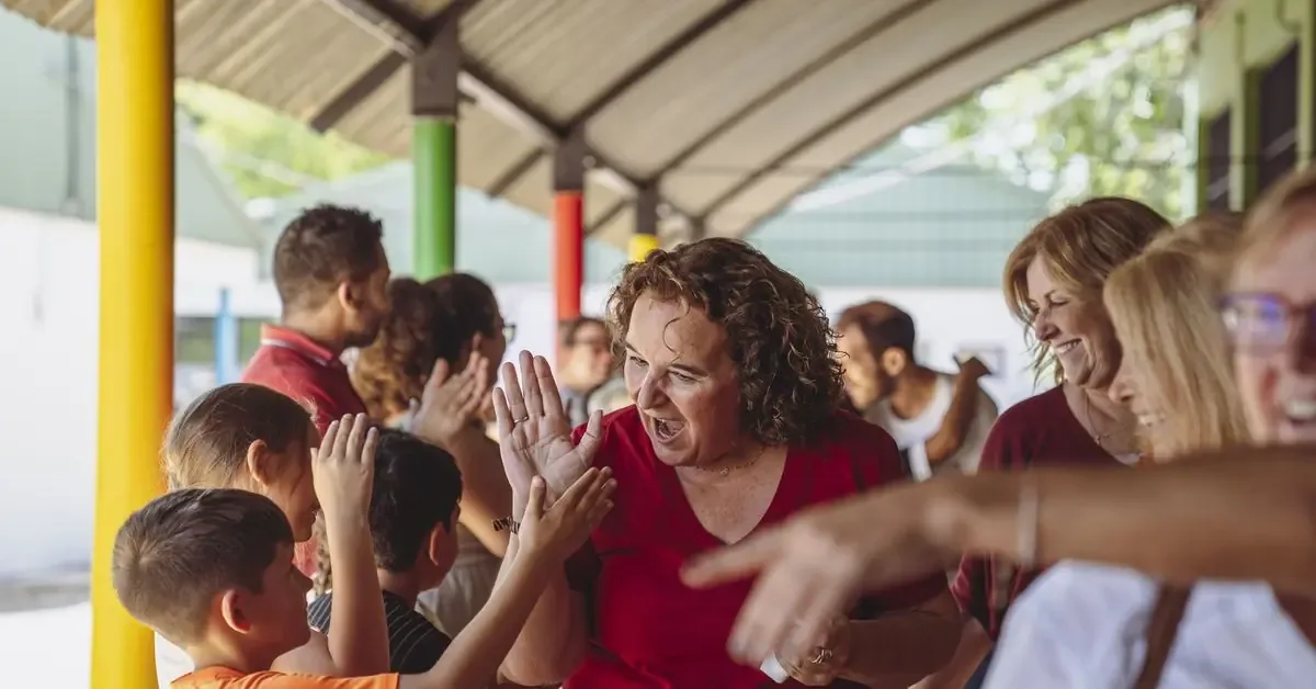 El CEIP Nuestra Señora de la Paz se convierte en un refugio de esperanza para niños en riesgo social.