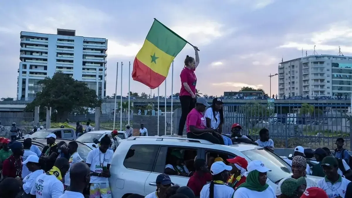 La crítica a la doble moral en la defensa de los derechos humanos en África.