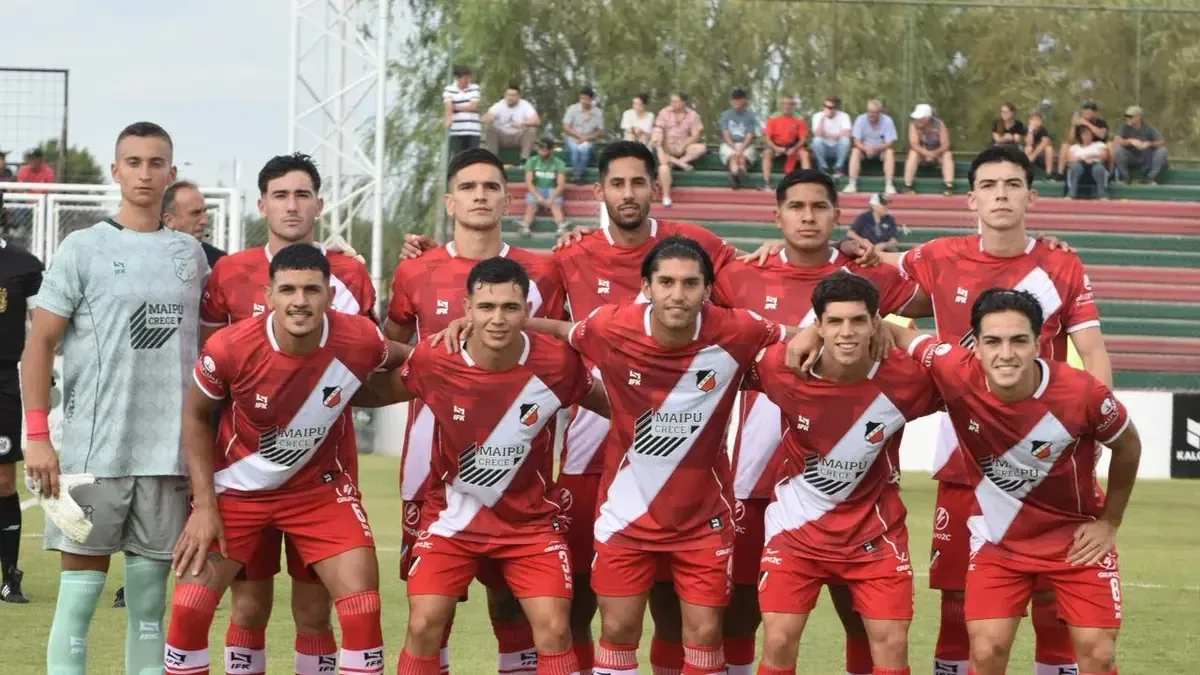 La inauguración de nuevas instalaciones y un rival que busca su primera victoria en el torneo marcan el debut del equipo local.