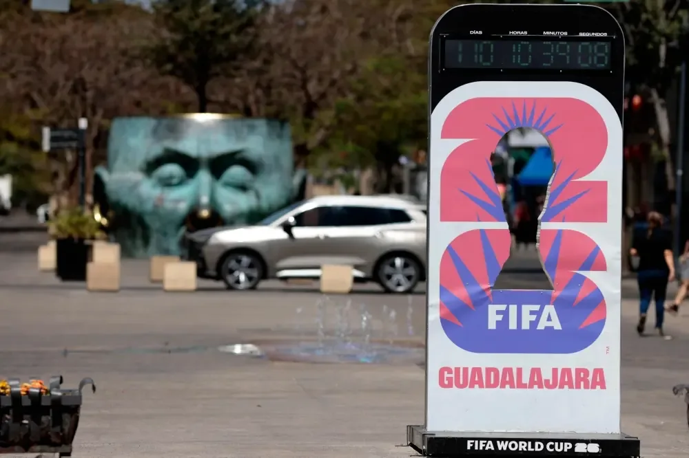 La inauguración del torneo se acerca mientras persisten inquietudes políticas y de seguridad.